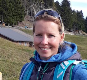 profilbild-valentina-mommer-privatpraxis-fuer-osteopathie-physiotherapie-und-wingwave-coaching